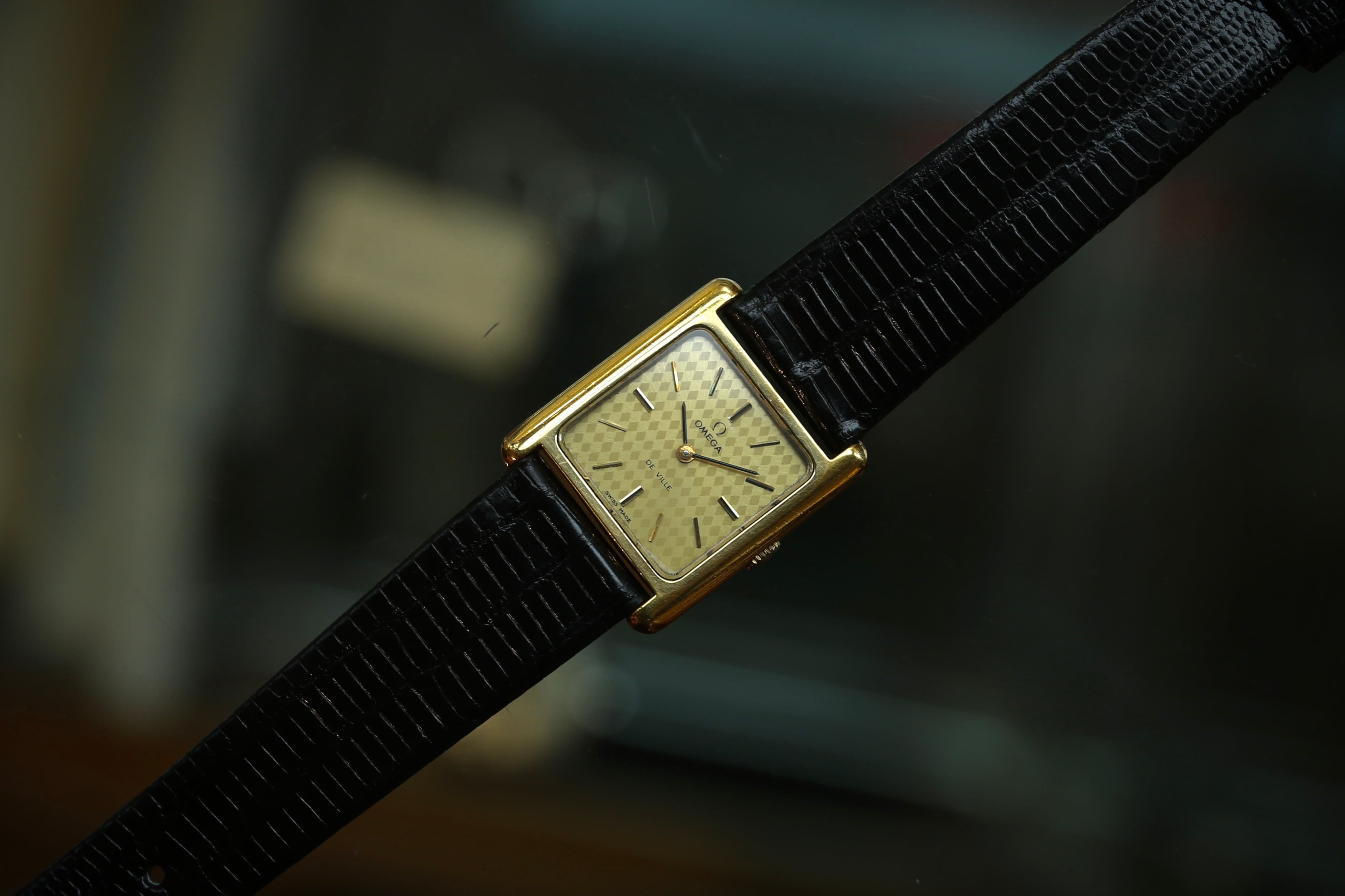OMEGA】 1969年製 オメガ 『デビル H型レクタンギュラー』 レディース