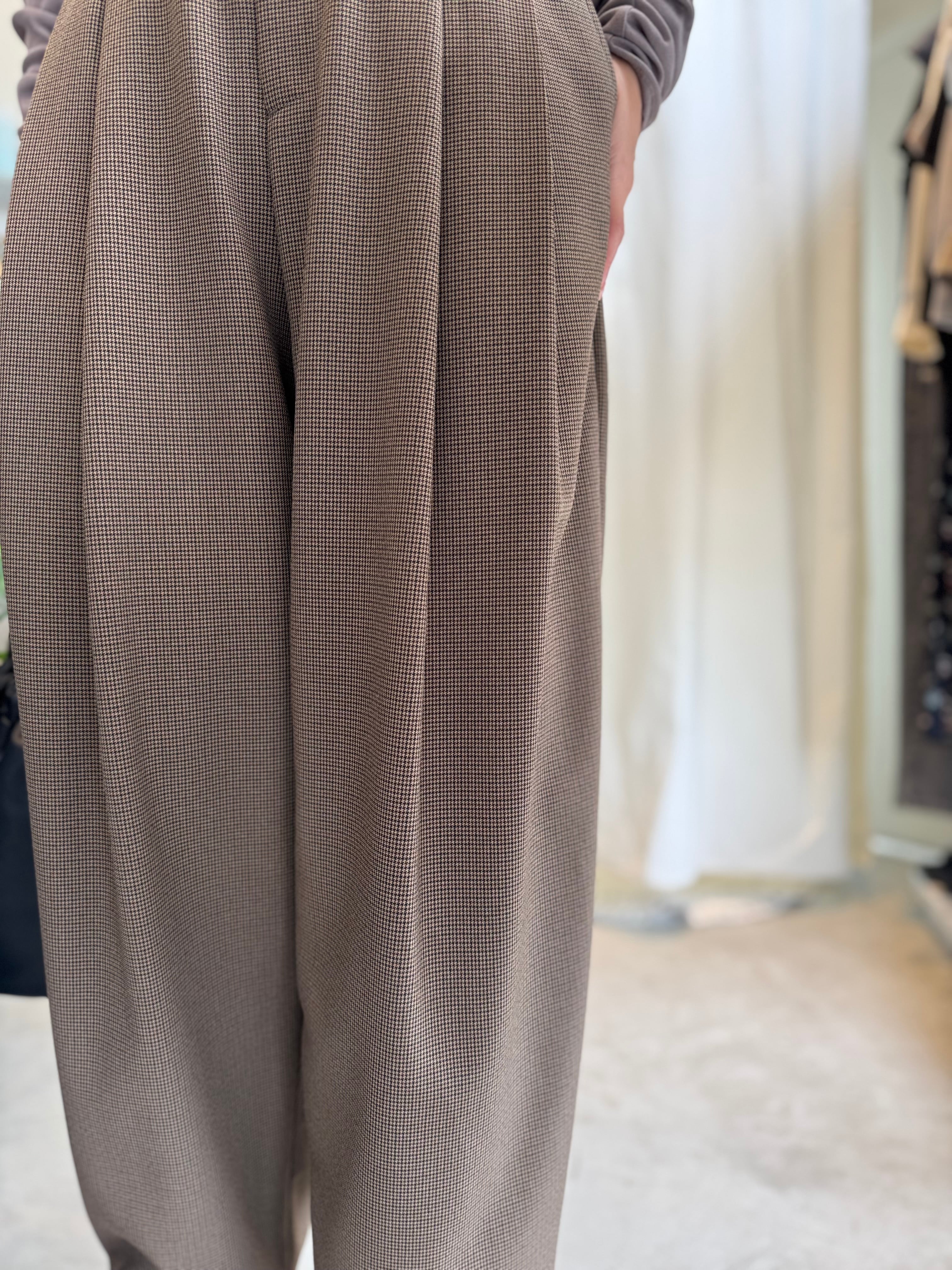 【PASSIONE】千鳥柄タックコクーンパンツ 536658