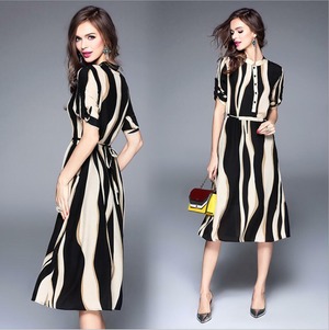 ★送料無料★9号(M)☆変則ストライプ前ボタン留めワンピ(OPN4016)