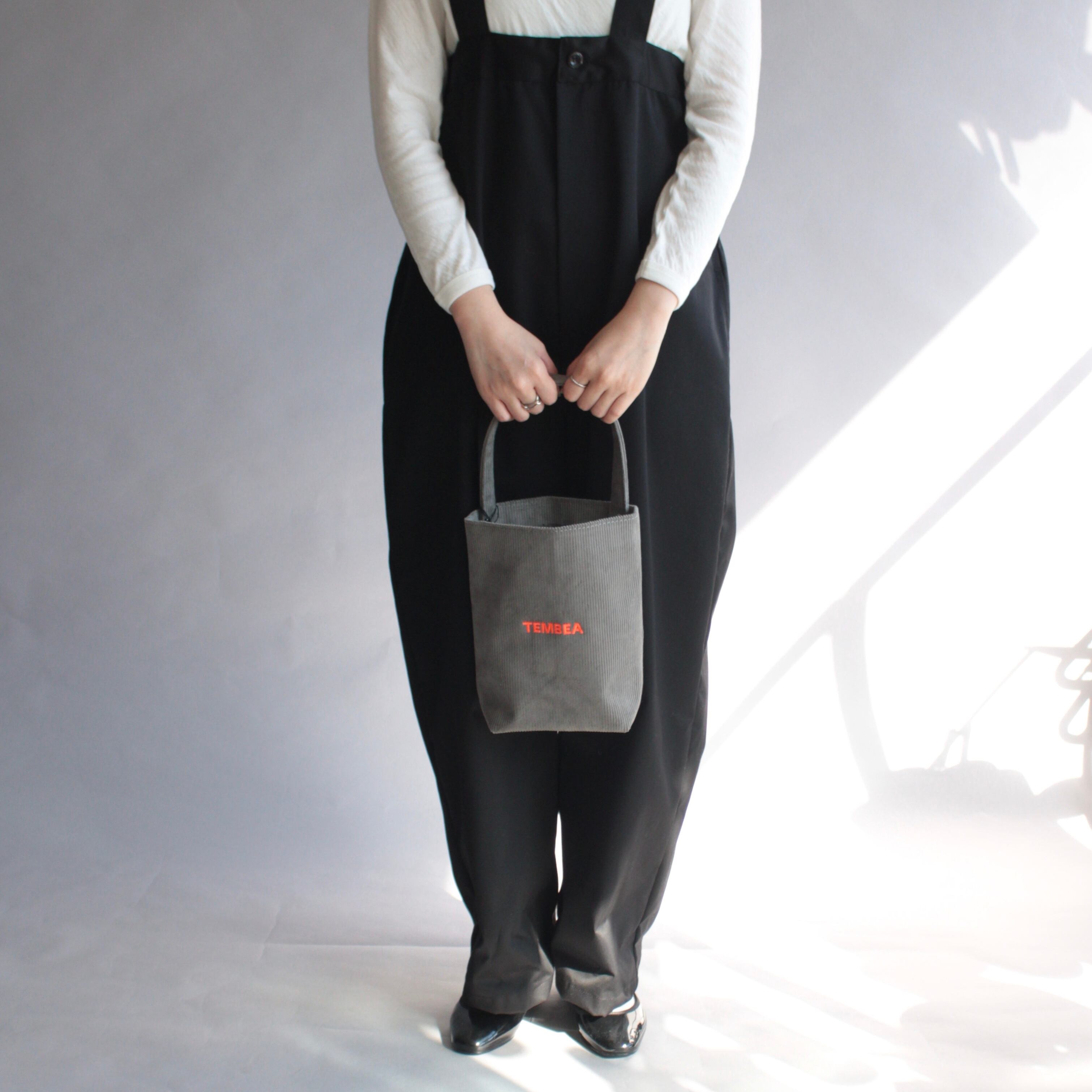 BAGUETTE TOTE MINI CORDUROY （MID-GREY） / TEMBEA | OFFA LIVING