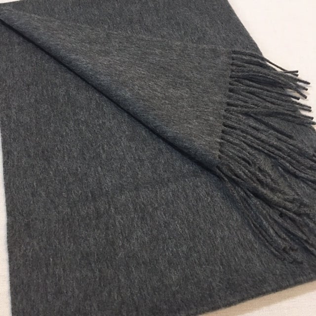 カシミヤマフラー チャコールグレー | クルーズ・インターナショナル