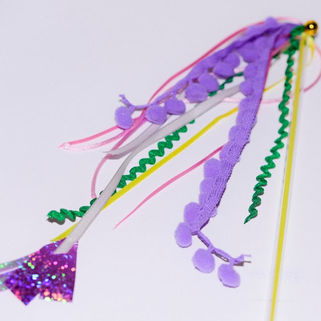 ☆紫陽花・リボン・じゃれ猫・パーツ・チャーム☆ 再販【猫じゃらしパーツ】ちりめん玉＋カールリボン/選べる色/猫の