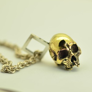 solid skull charm.6