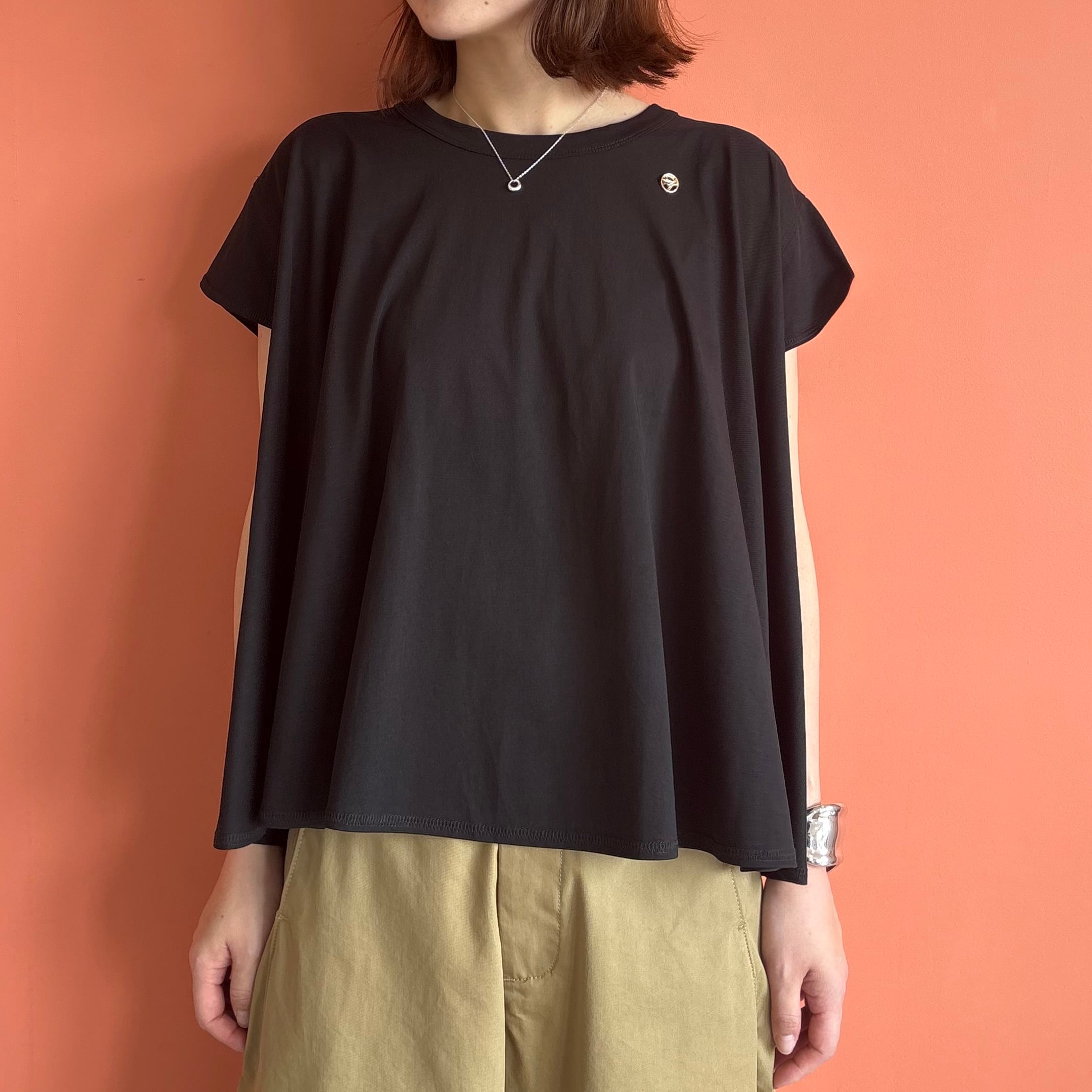 【 PRIORITY 】サーキュラーTシャツ