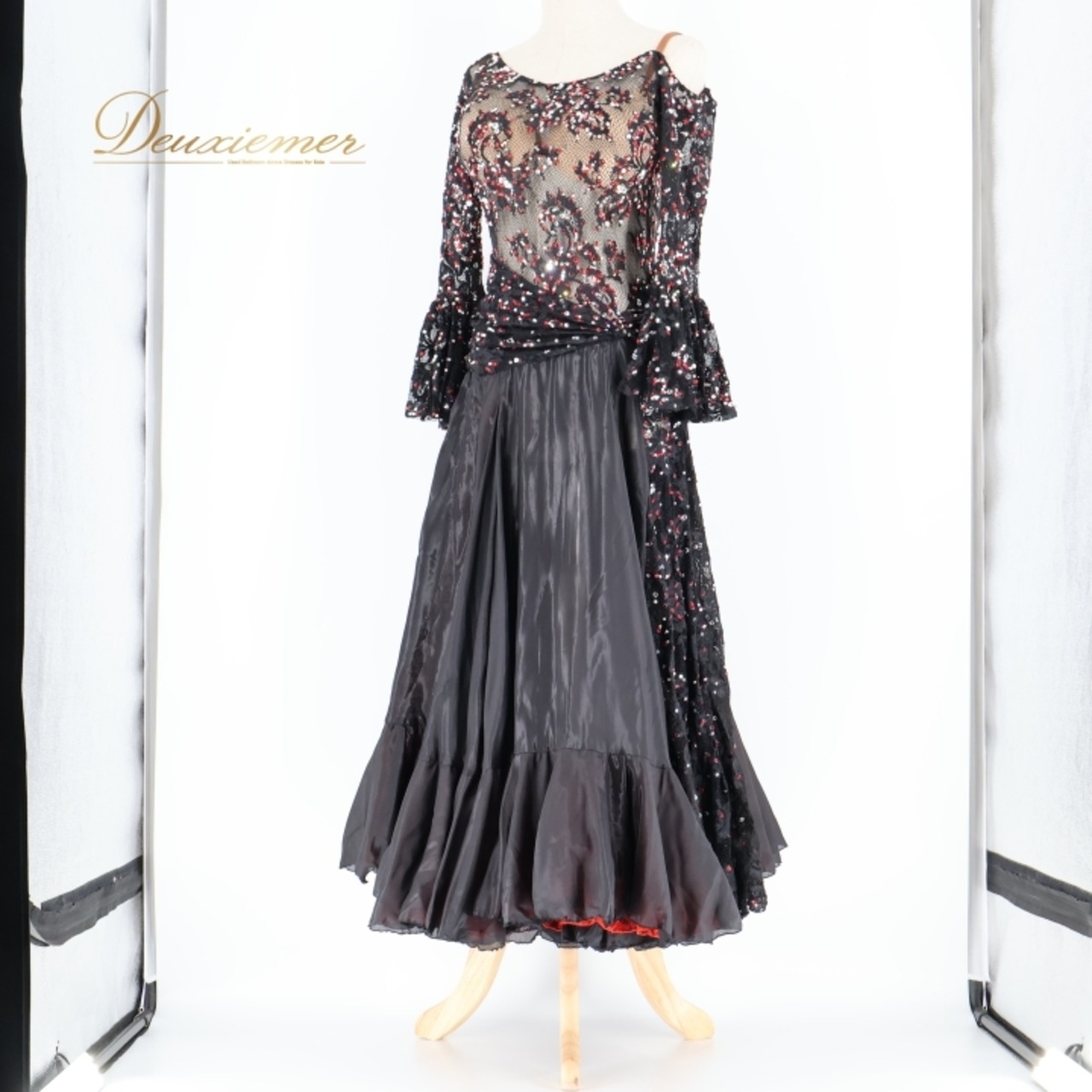 社交ダンス 衣装 ドレス ワンピース レース 黒 赤 レッド ブラック デモ 競技 ダンス パーティ 発表会 上品 ブラック系 レッド系 フォーマル ドレッシー スリット 胸パッド 透け感 エレガント 大人 パーティー用 おしゃれ 黒ドレス 赤ドレス 競技用ダンス