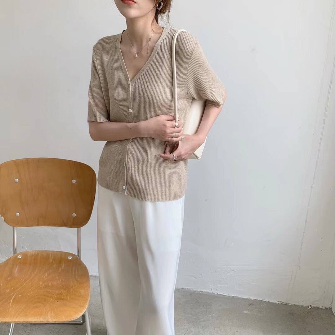 Vネック　シンプルカーディガン　AJ2205-645