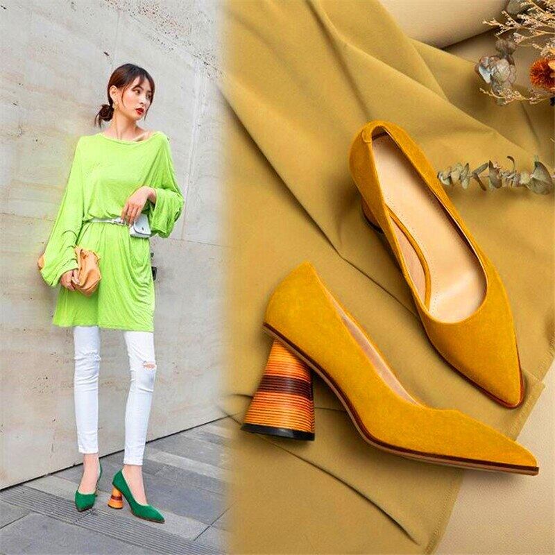 【新作】【送料無料】 奇妙な分厚いヒールの女性の靴は、つま先のハイヒールの革のシングルシューズの春と秋の女性のハイヒールを指摘しました スプリング 春物 オータム 秋物 チャンキーヒール レザー 10b362092574244