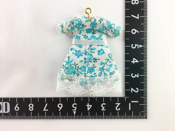 ドールアクセサリ 飾り用 花柄衣装 - 画像2
