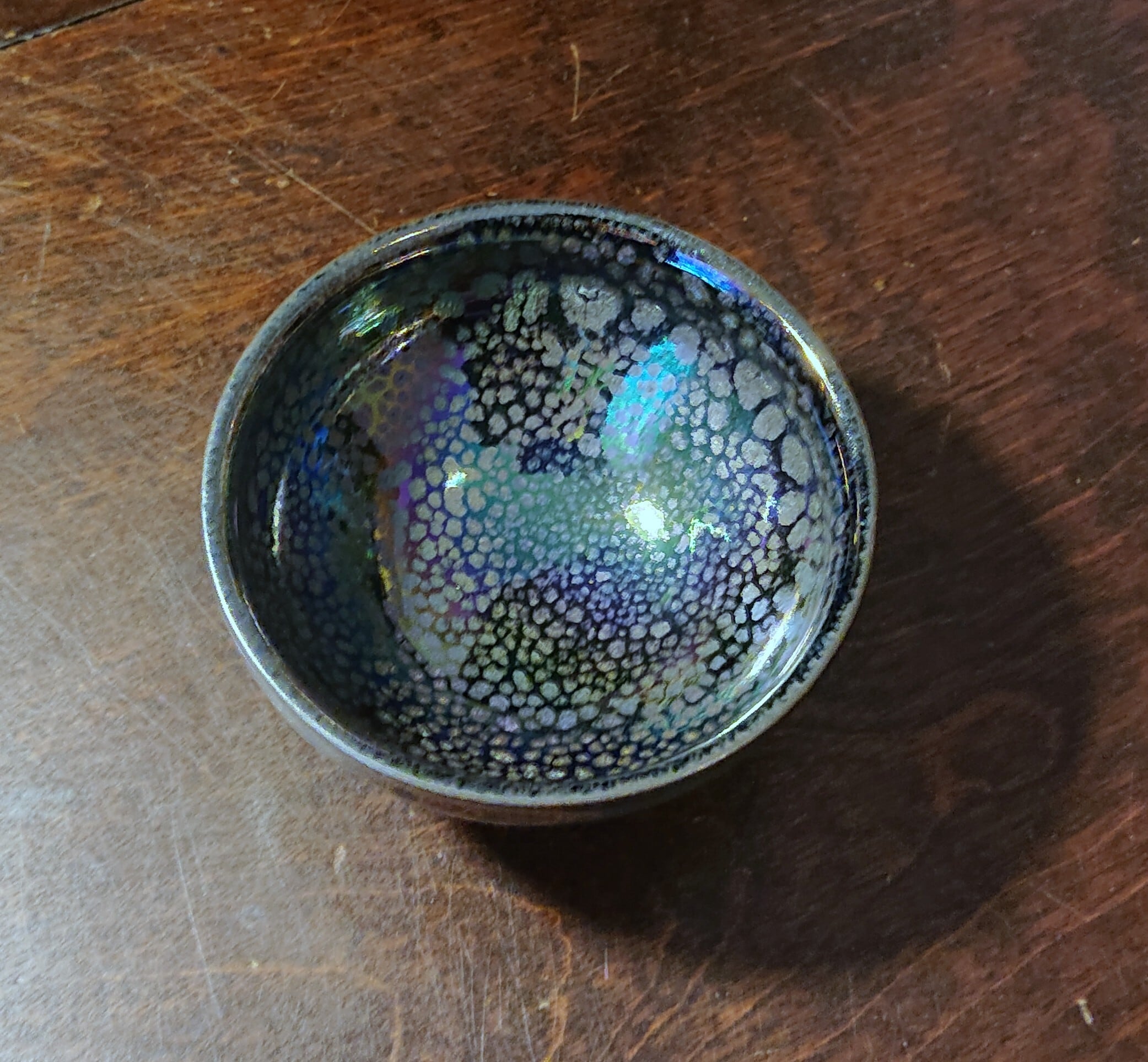 玉堂窯元 無名異焼】虹彩油滴天目 ぐい呑 | MUKU-AN