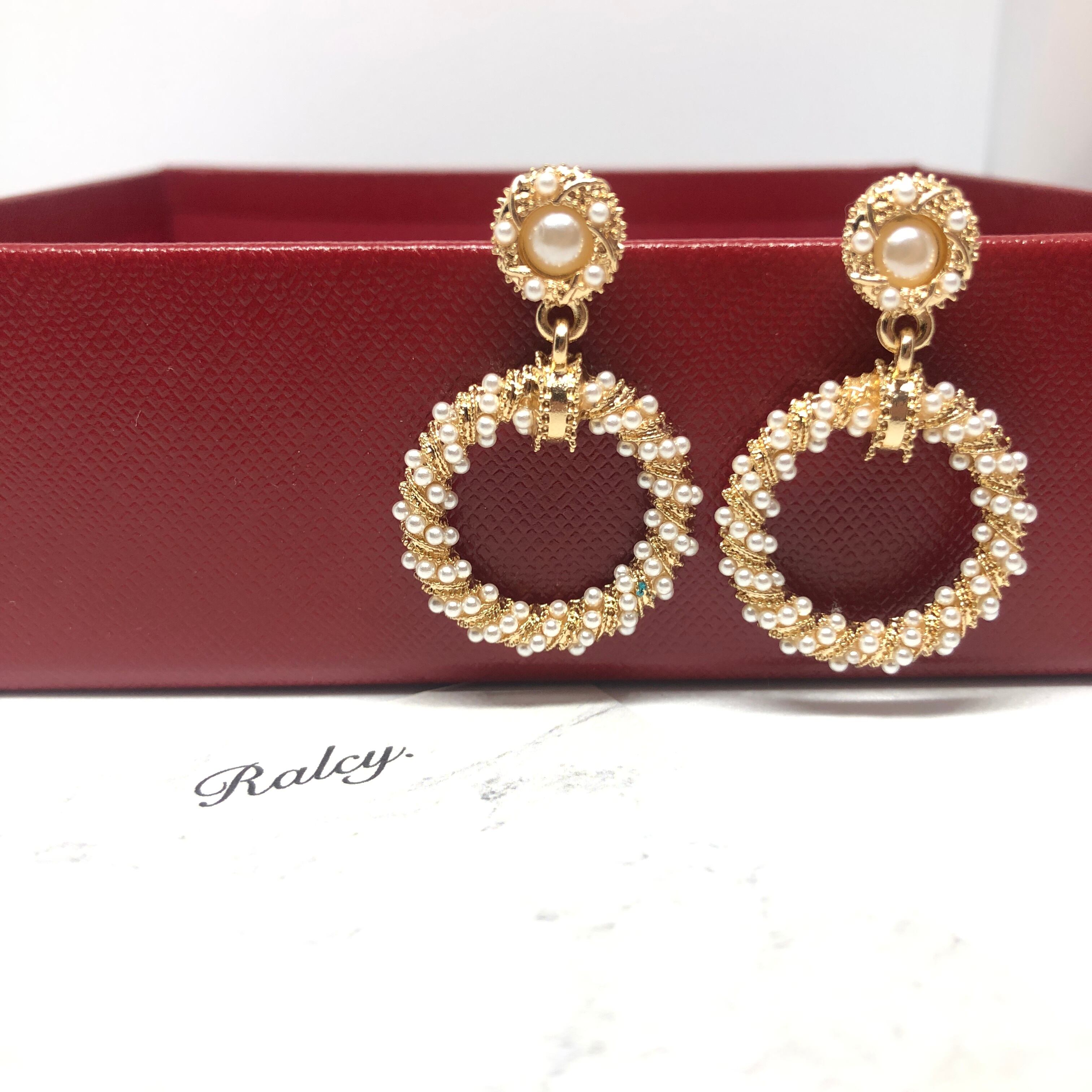 パールフープピアス