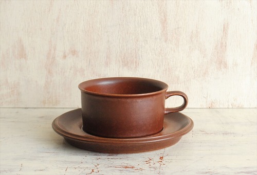 ARABIA アラビア ルスカ ティーカップ&ソーサー Ruska 北欧食器 フィンランド 陶器 北欧 ヴィンテージ アンティーク_211215 it1327