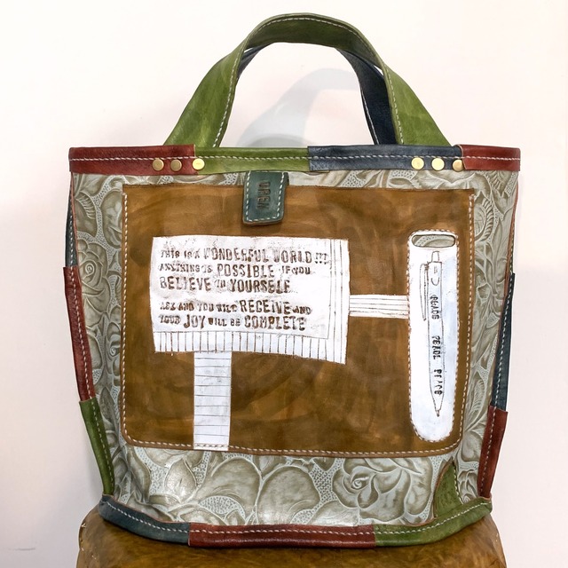 森に佇むトートバッグ　Bag-0148