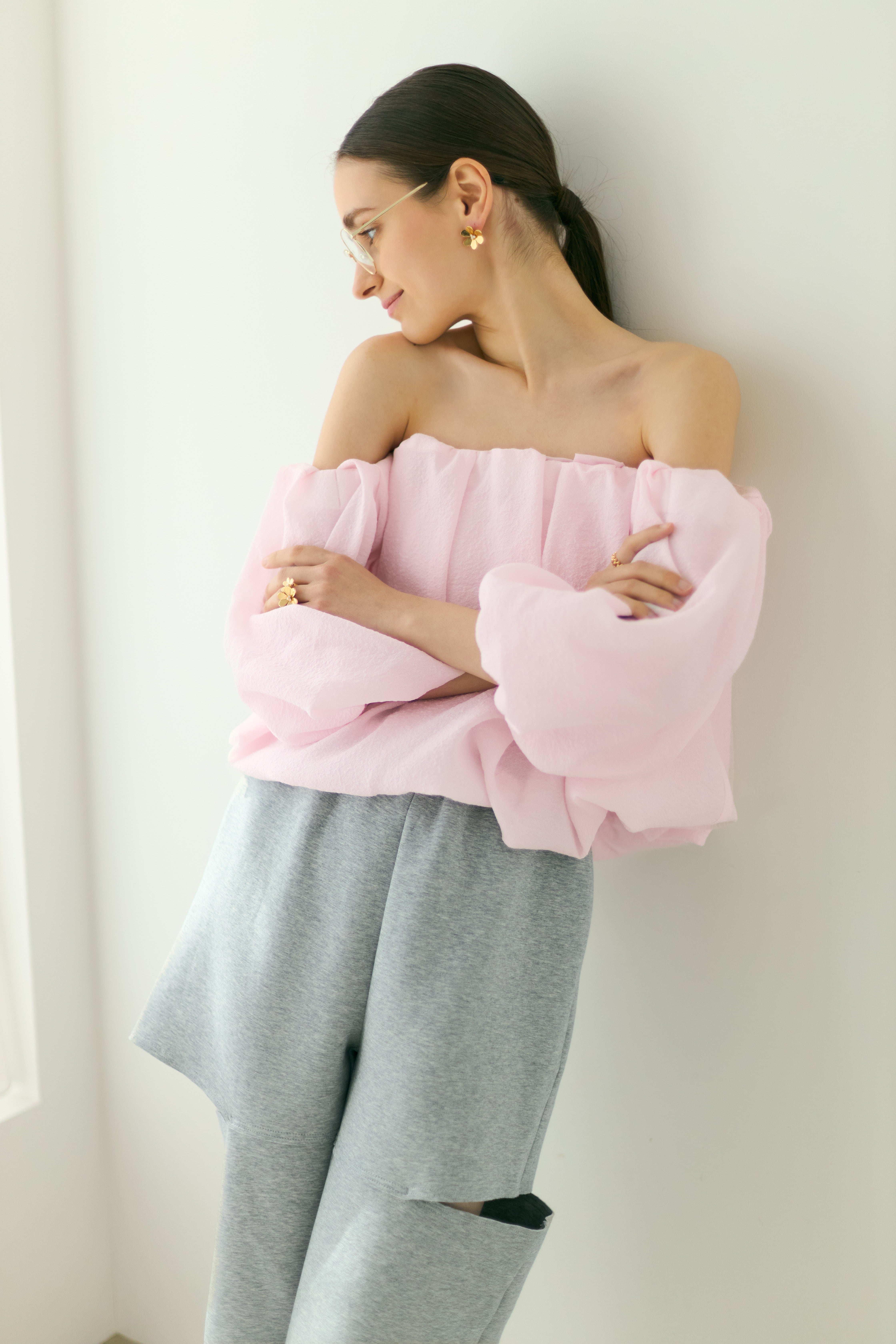 予約】5/22(FRI)21:00—Side slit sweatpants | Bluelea
