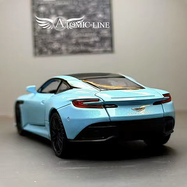 アストンマーティン DB12  ミニカー 1/32 全3色 ライト点灯 エンジンサウンド 合金モデル 模型 ジオラマ