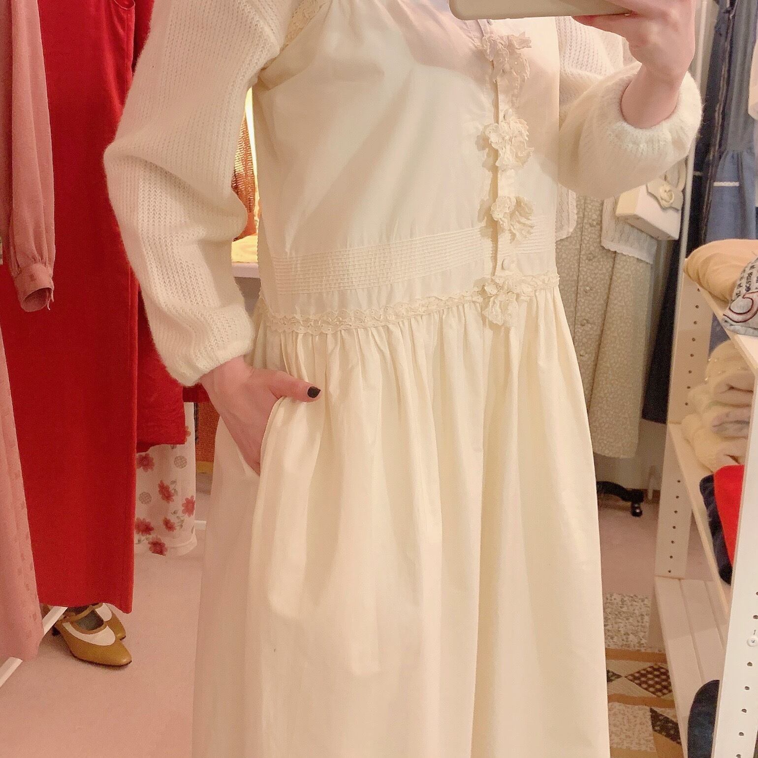 KANEKO ISAO / cream cotton lace sleeve less one-piece