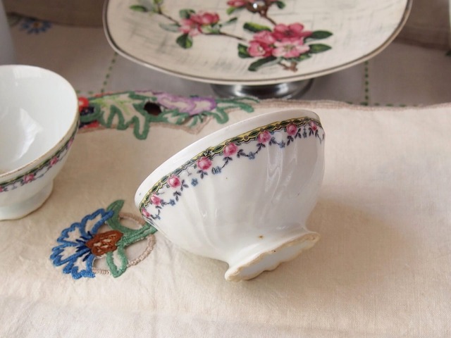 フランスアンティーク　花柄のミニボウル