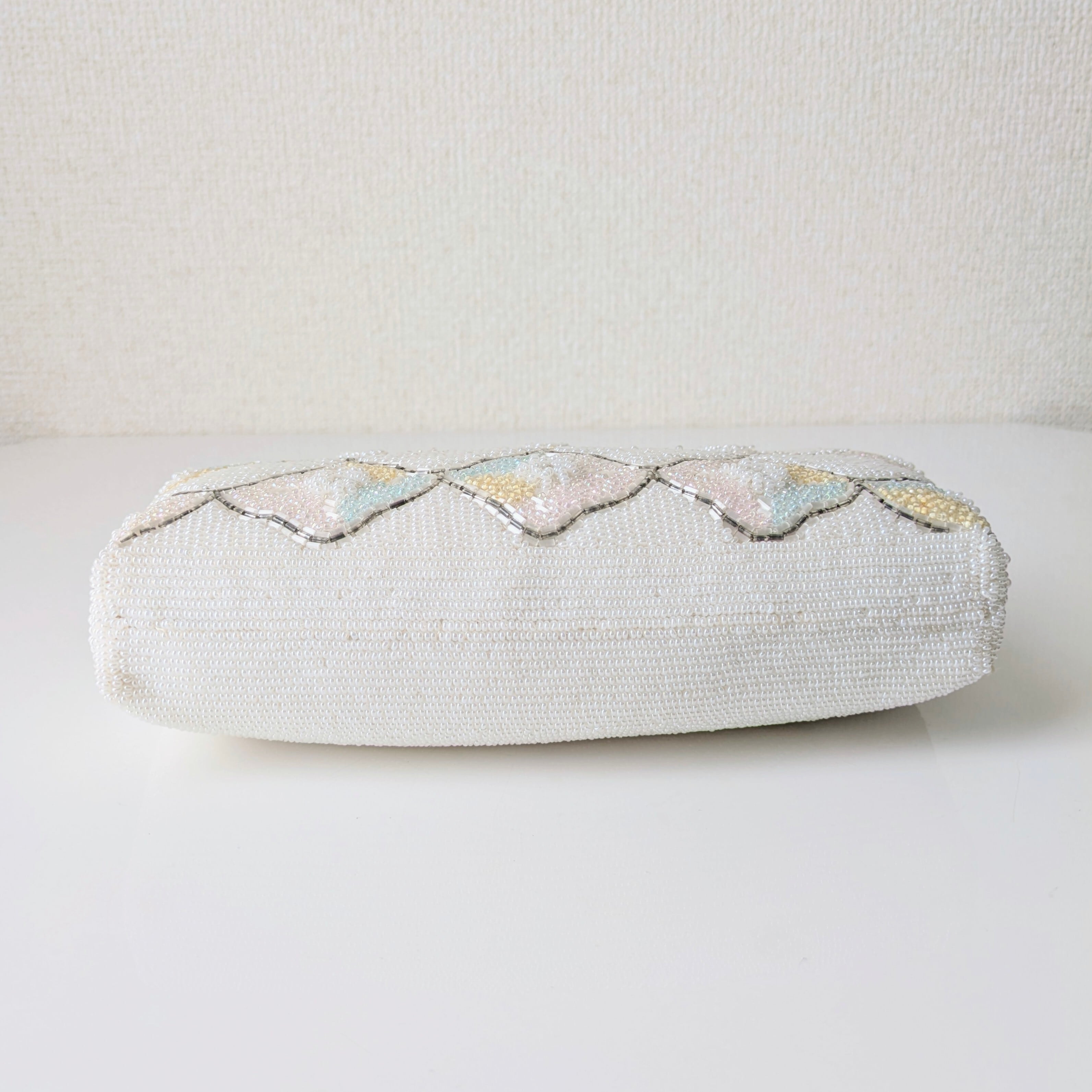 Vintage】ビーズ刺繍バッグ 白 菱形 パステルカラー 小花 パーティー