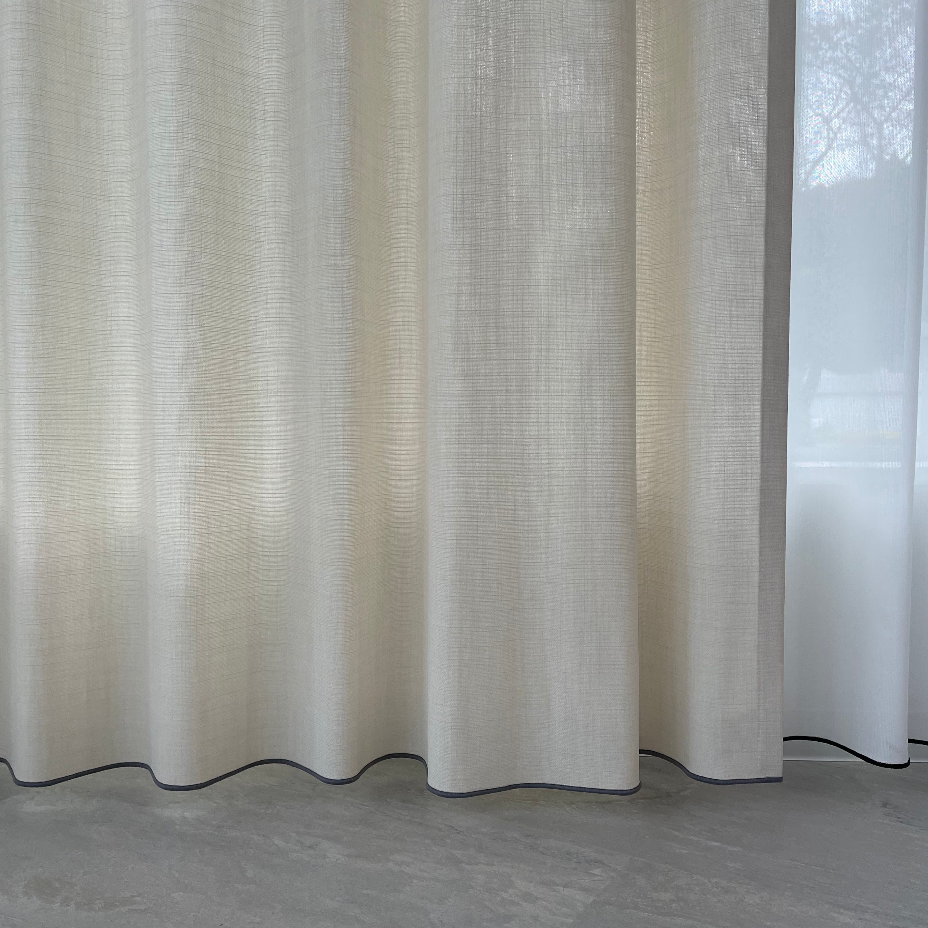 カラーボトムロック ドレープカーテン／1.5倍ヒダ／ | Airpuric エア