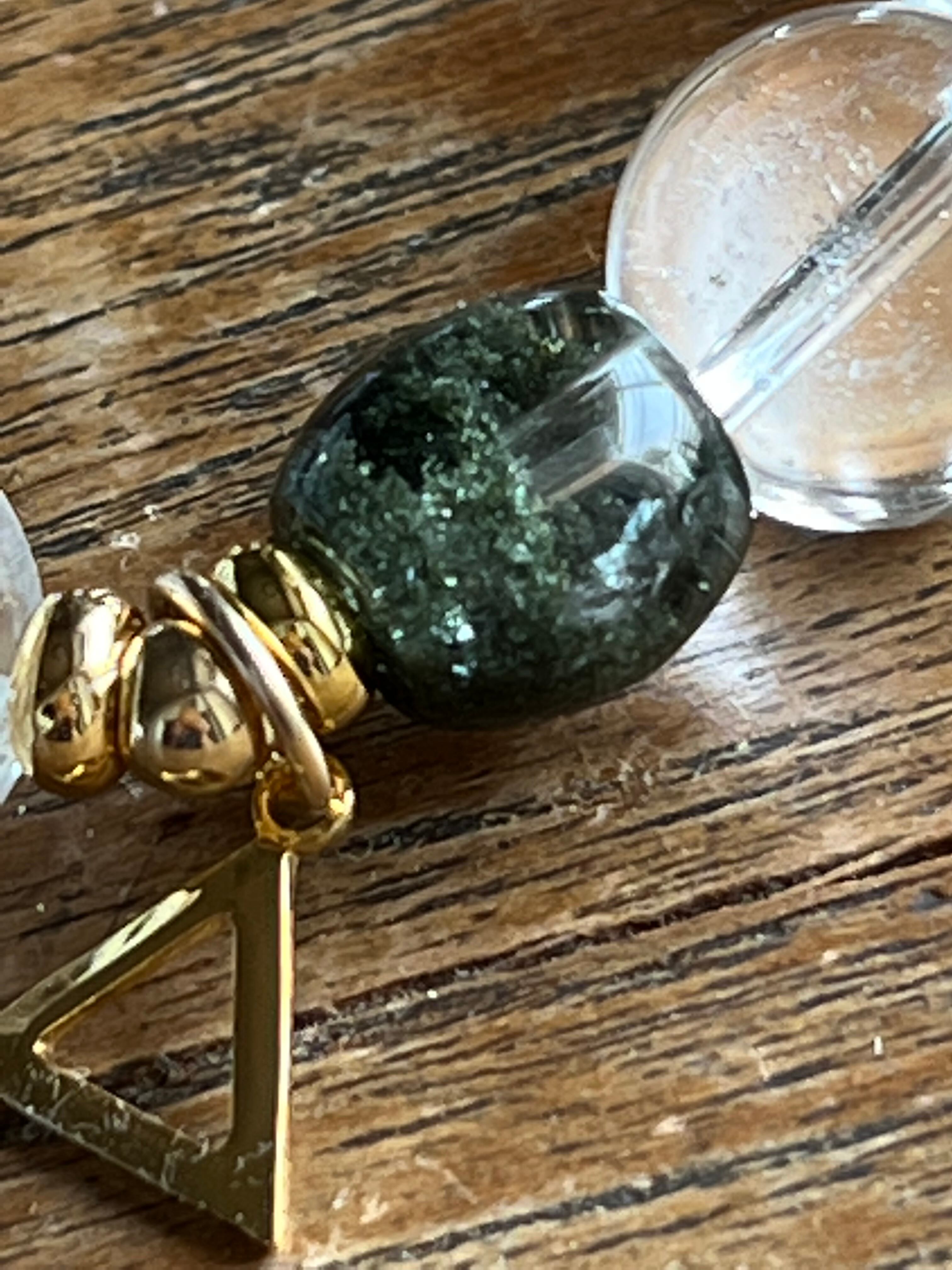 【オーラの幅を調整する】ガネーシュヒマール産手磨きクローライトイン水晶&ヒマラヤアイスクォーツ