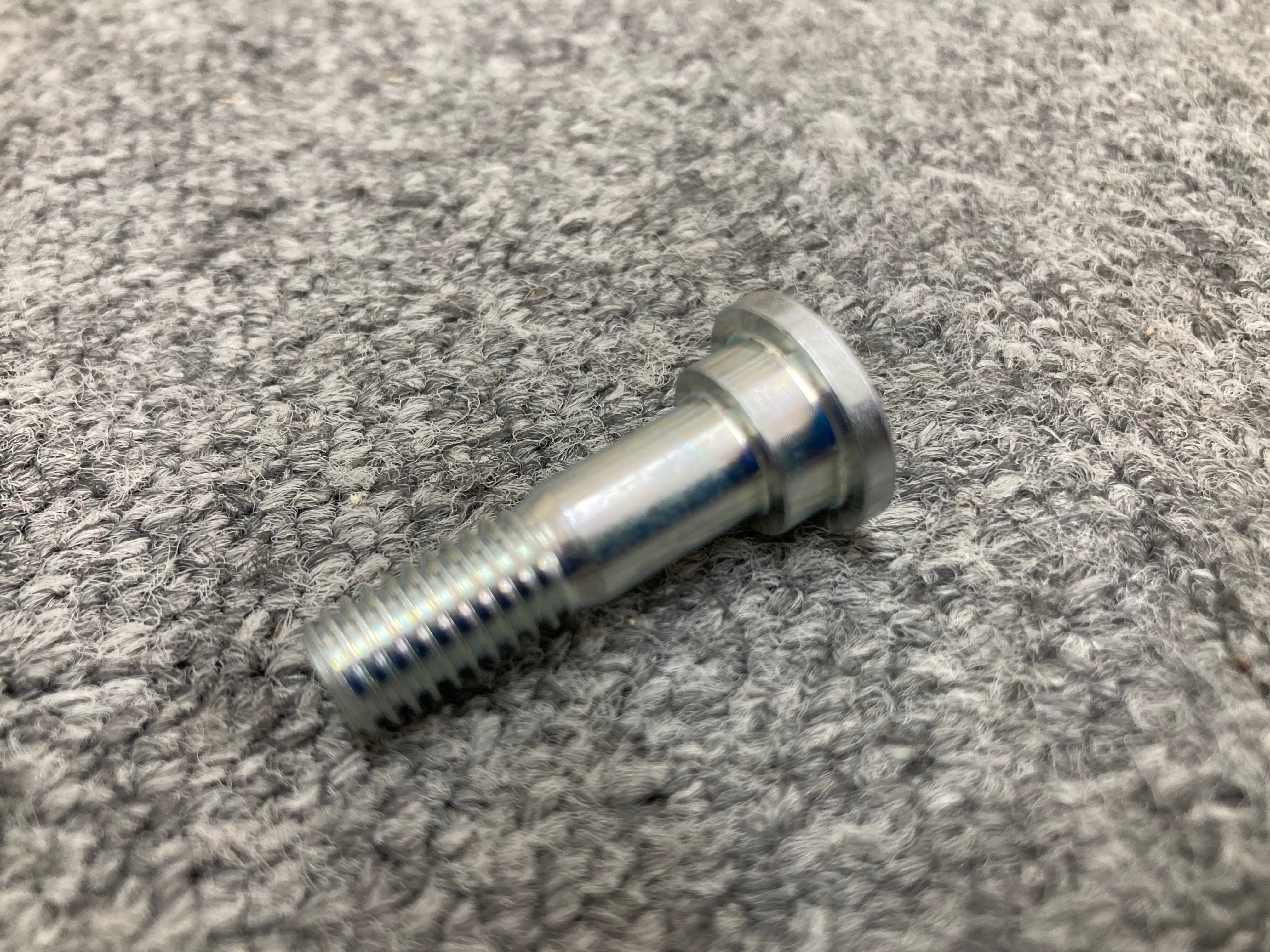 フロントクッションアンダーボルト　HONDA純正 - 画像1