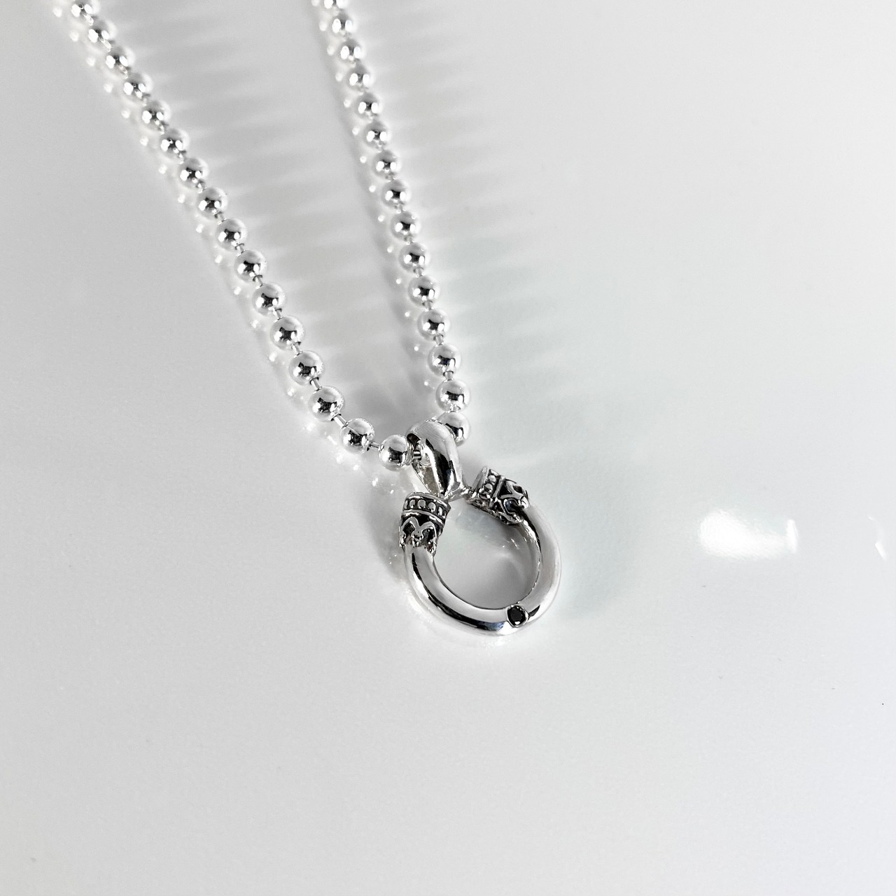 CROWN HORSESHOE with BLACK DIAMOND PENDANT / クラウンホースシューブラックダイヤモンドペンダント