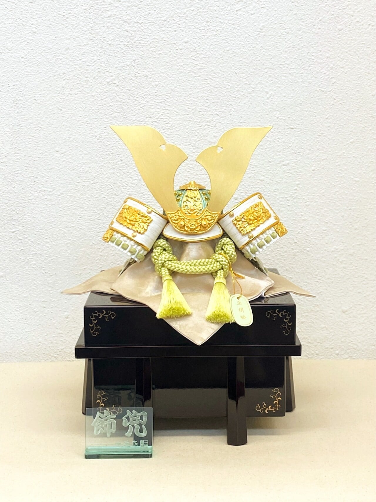 五月人形 Helmets & Samurai Dolls | 株式会社 山本人形
