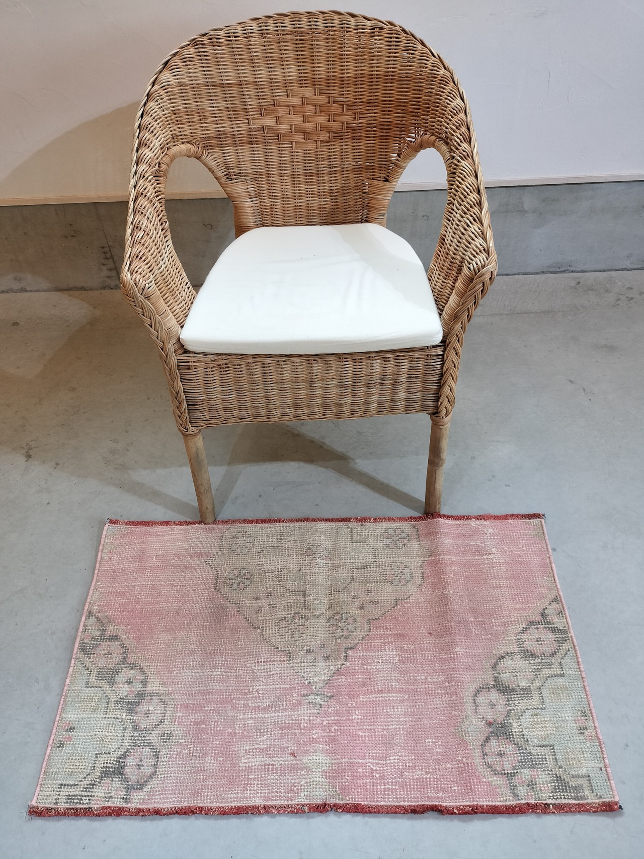 Turkish small rug No.471