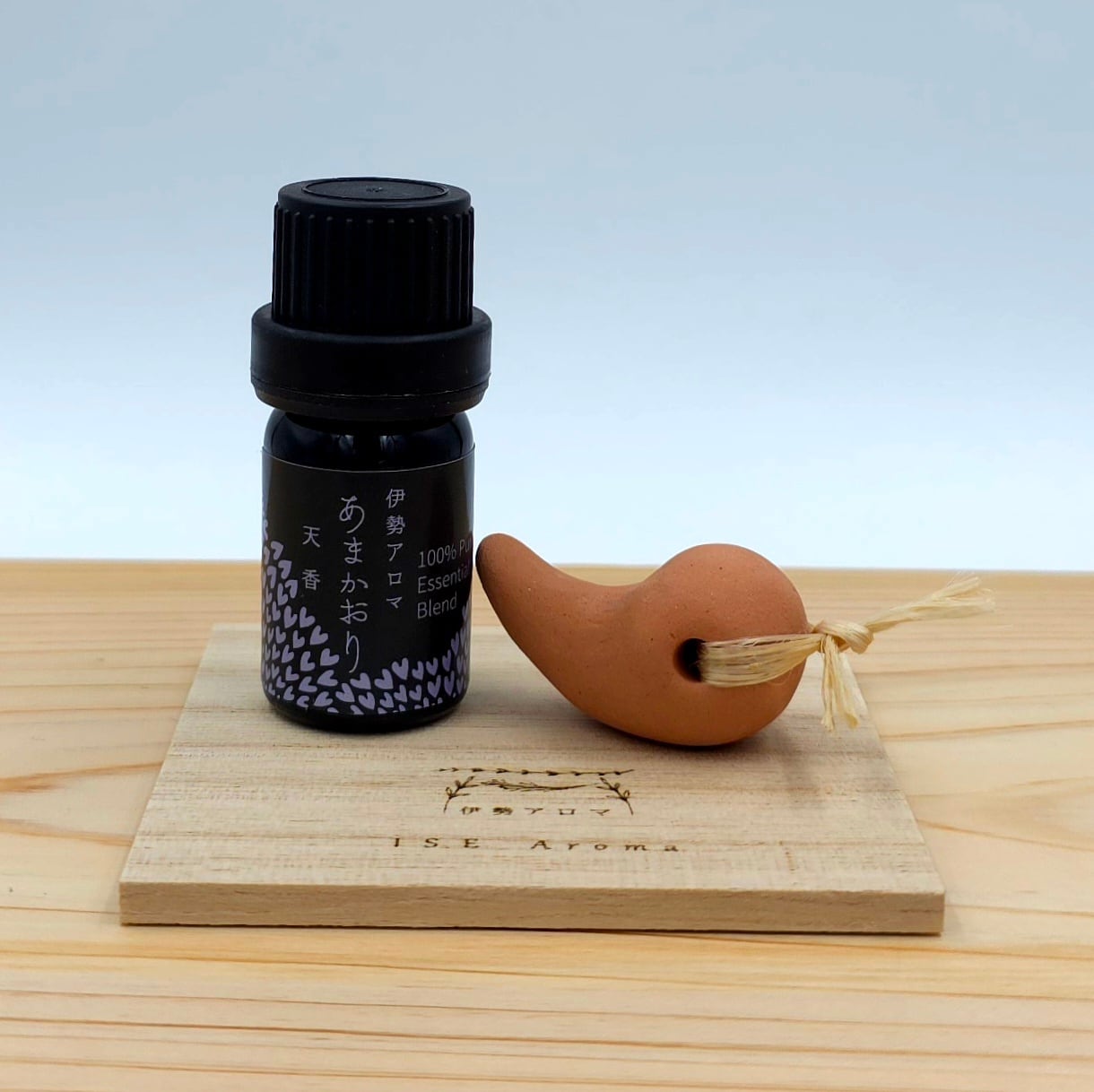 気功玉（復縁）オルゴナイトのキーホルダー（願い叶えるメモリーオイル封入） 伊勢アロマ あまかおり[勾玉ｼﾘｰｽﾞ] つきよみの香 穏やかに心をほぐし