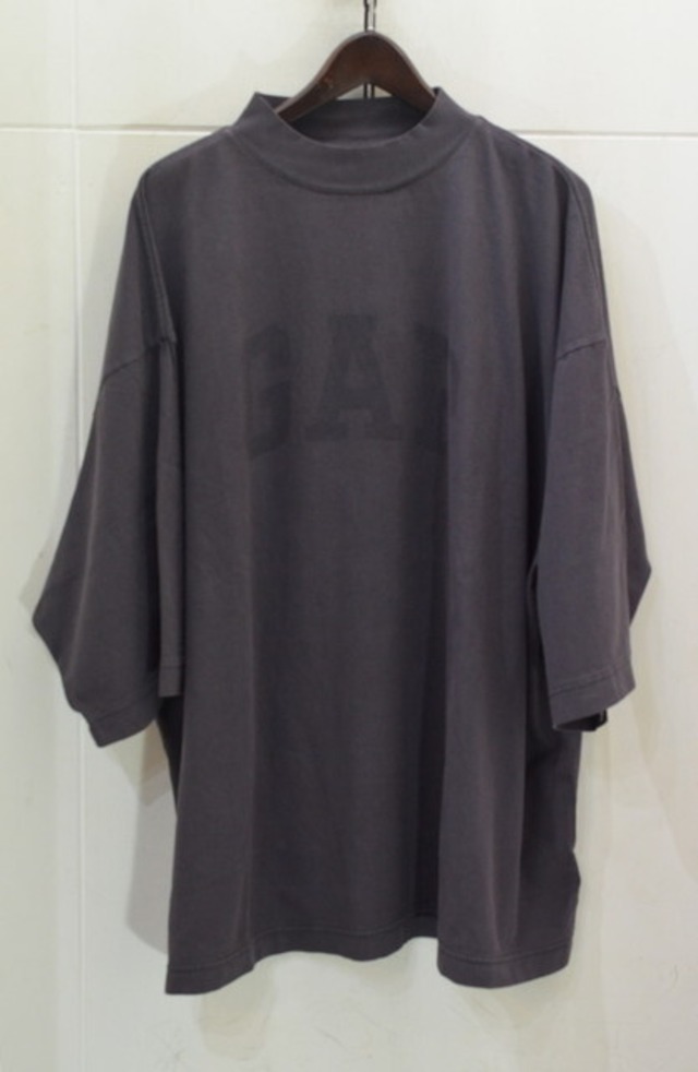YEEZY GAP ENGINEERED BY BALENCIAGA DOVE 3/4 TEE | goodbadstore