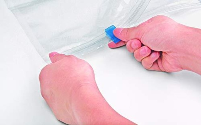 アール(R) 圧縮袋シングルふとん用 圧縮袋 透明無地 90×110(cm) バルブ式 繰り返し使用可能 2枚 RE-001