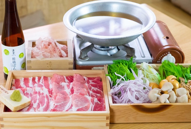 「滋賀 近江牛」「十勝放牧豚」食べ比べ 究極のしゃぶしゃぶ　2人前セット
