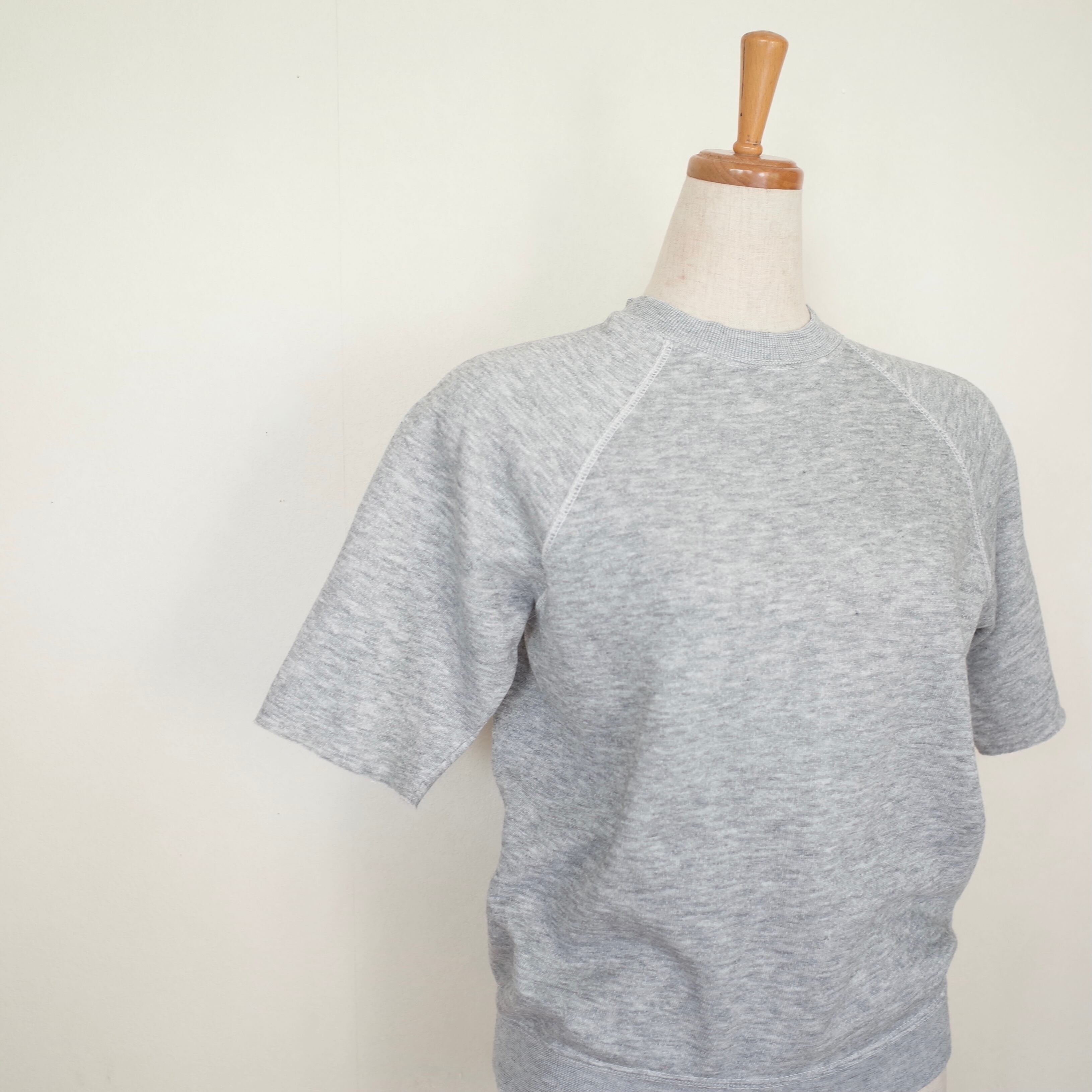 Sports wear cutoff sweat