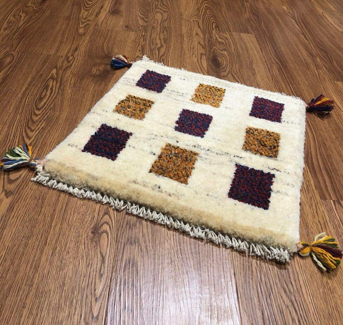 ペルシャギャッベ (ギャベ) チェアマット43x40cm ギャッベ ラグ 玄関 ペルシャギャッベ (ギャベ) チェアマット 椅子の座布団 No.GS-1381