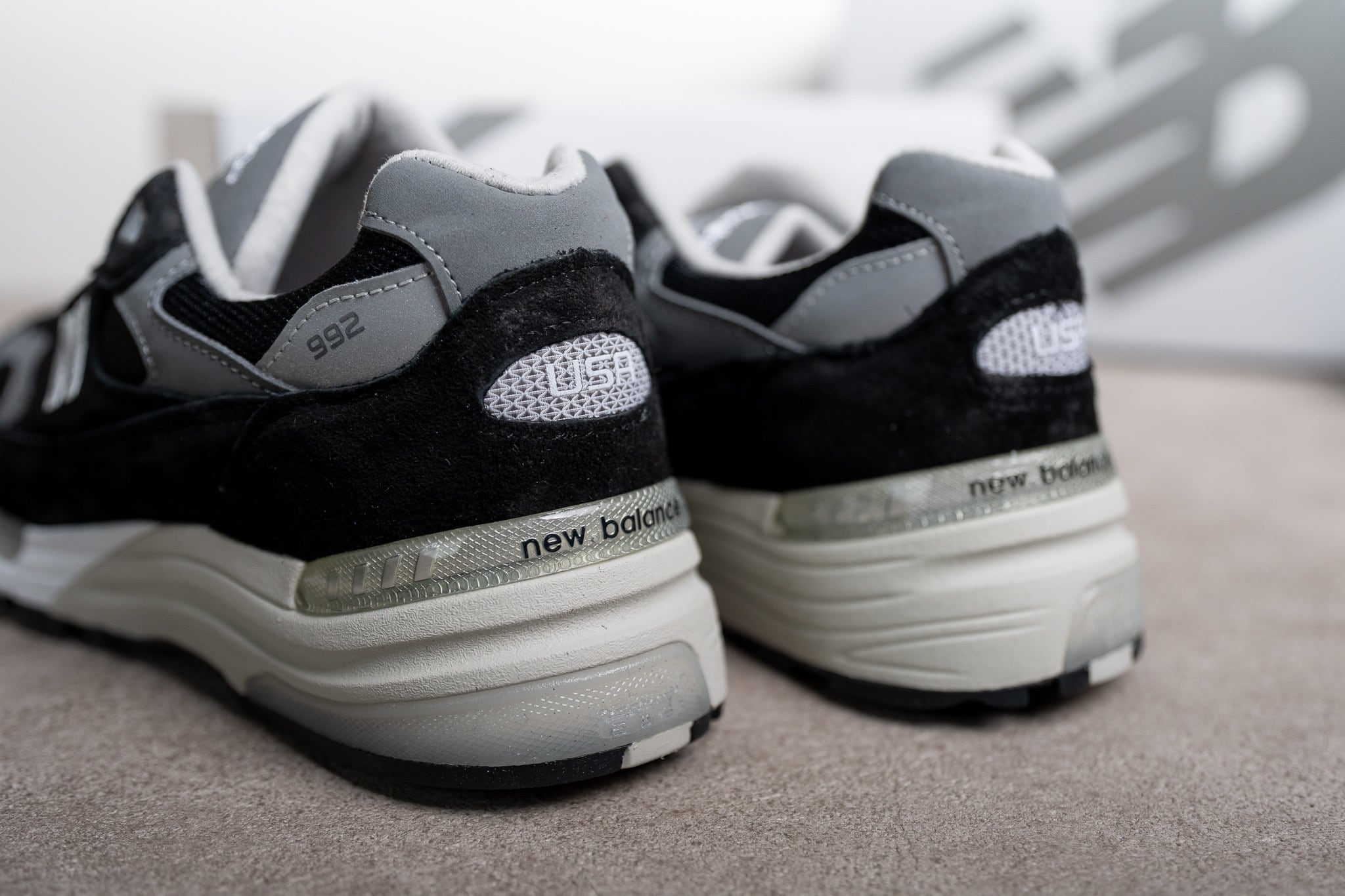 New Balance】U992BK 