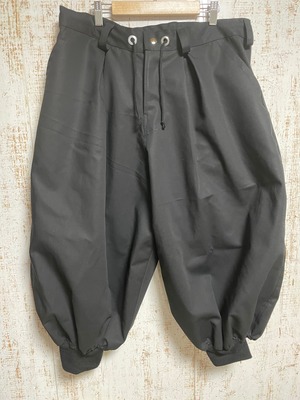 UNFINISHEDカボチャロングパンツブラック