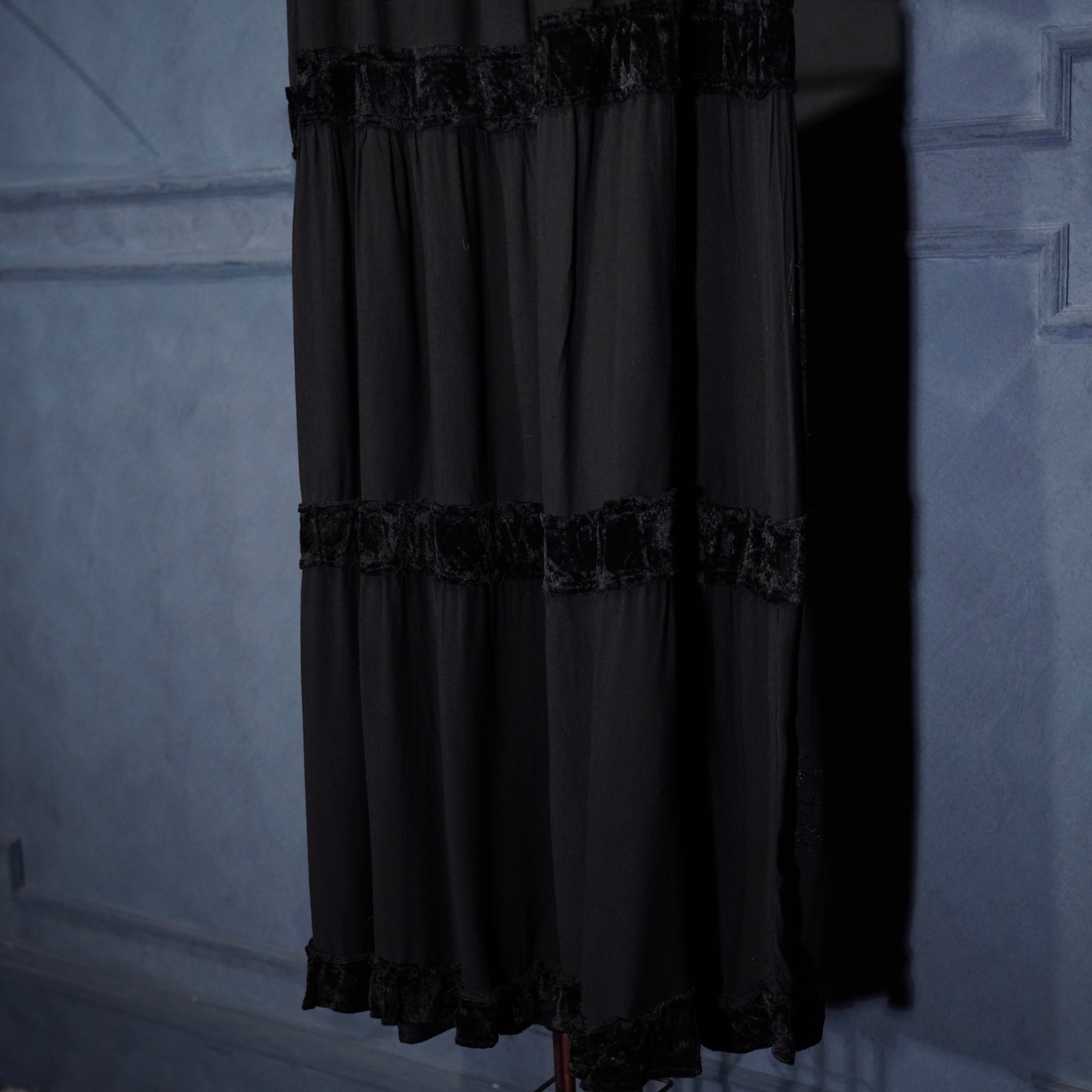 EU VINTAGE VELOUR LINE EMBROIDERY DESIGN LONG SKIRT/ヨーロッパ古着