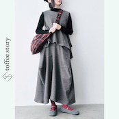 立体的な魅力を纏う:個性派ミモレ丈スカート i0494
