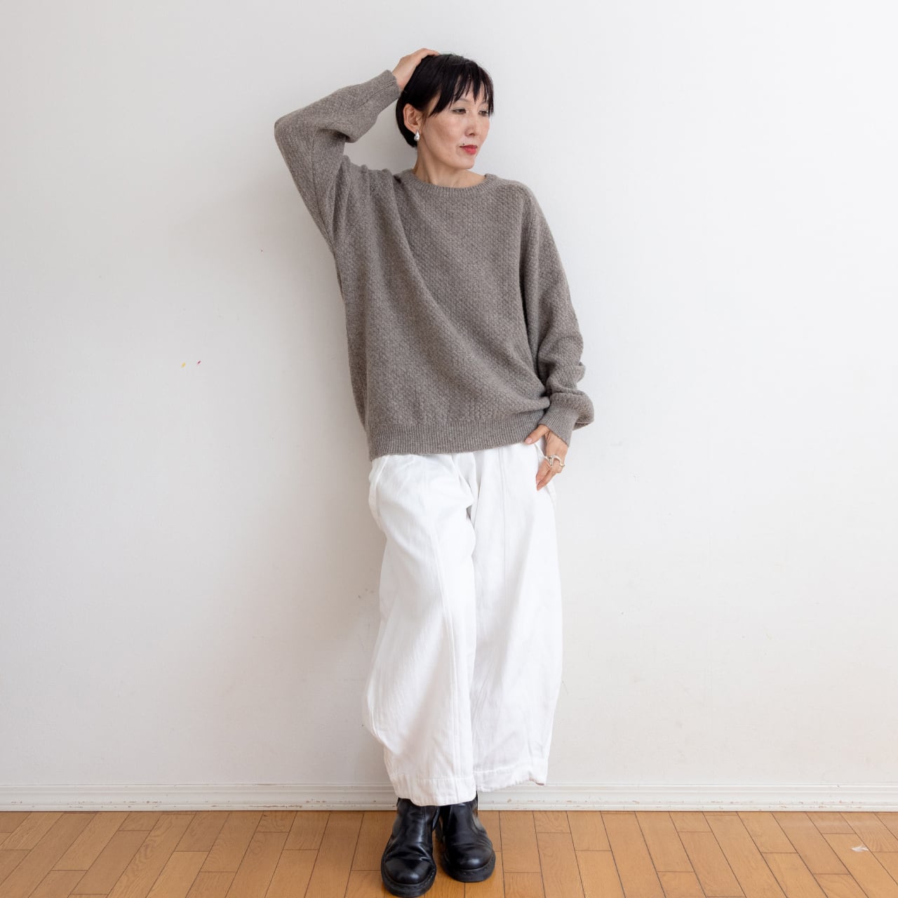 ウールのプレーンニット | 空飛ぶ羊 BASE webshop|モンゴルの ウールのプレーンニット | 空飛ぶ羊 BASE webshop|モンゴルの