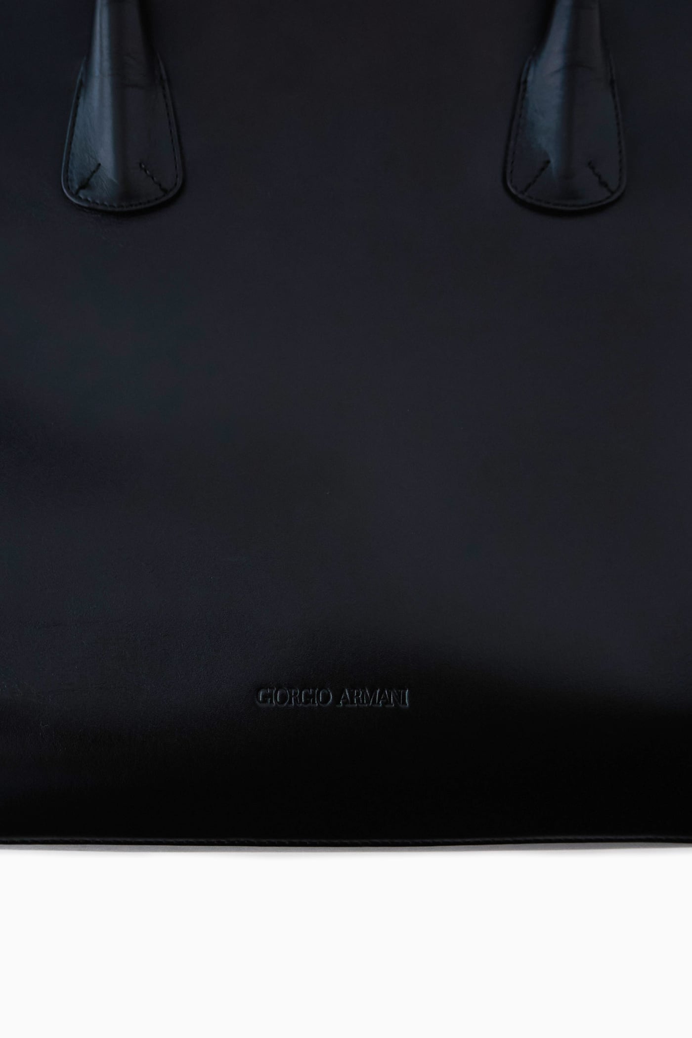 GIORGIO ARMANI BLACK LEATHER HAND BAG | Reben｜デザインという文脈