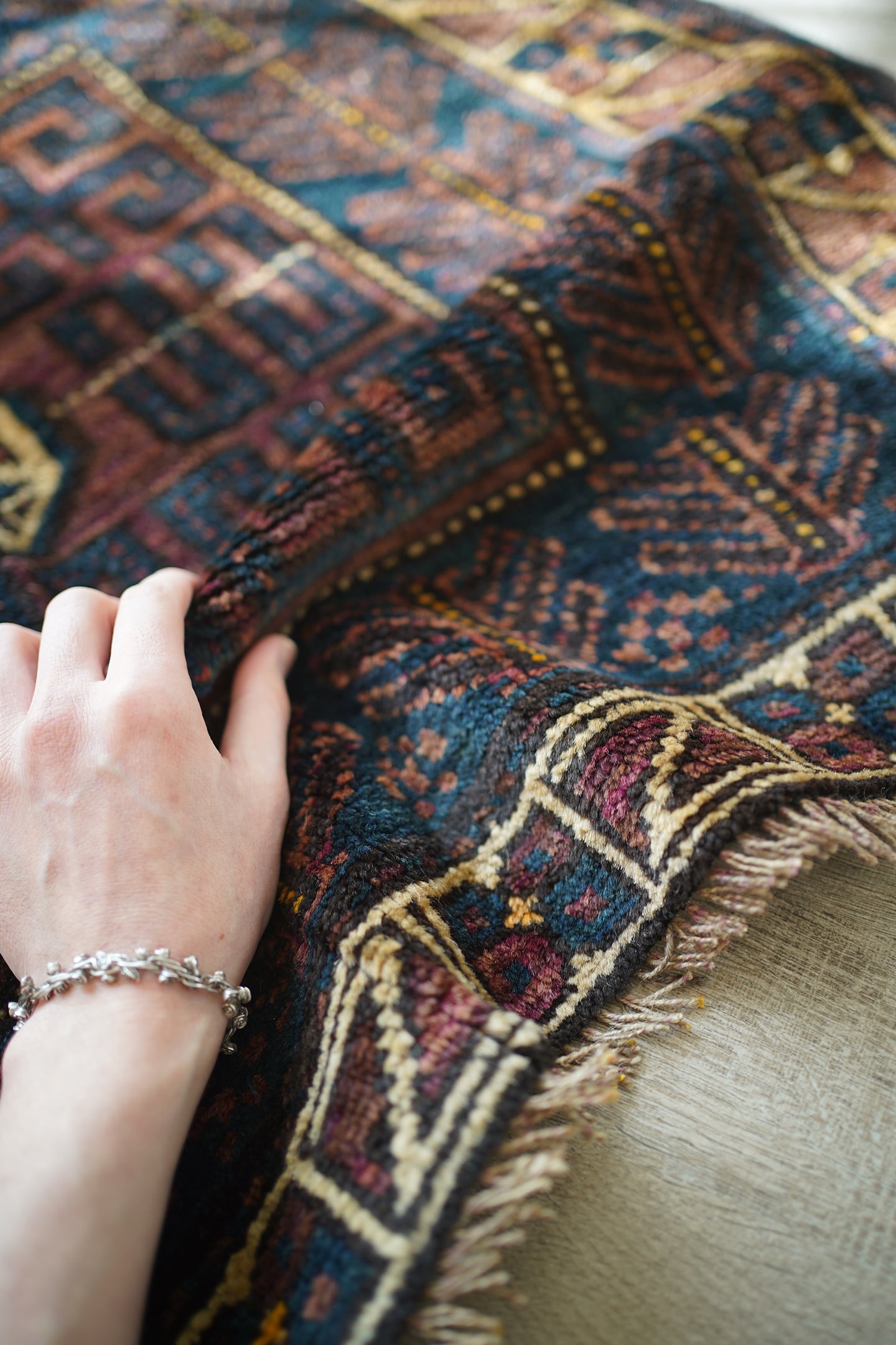 184】Vintage Afghan Baluch rug 1970's - 1980's | ヴィンテージラグ