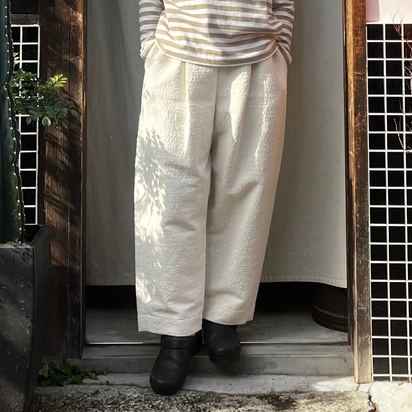 Suie／スィ ガラ紡パンツ 1207-37-71 生成り | Routes*Roots