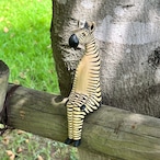 ケニアの木彫り動物／メル動物 すわり（シマウマ）