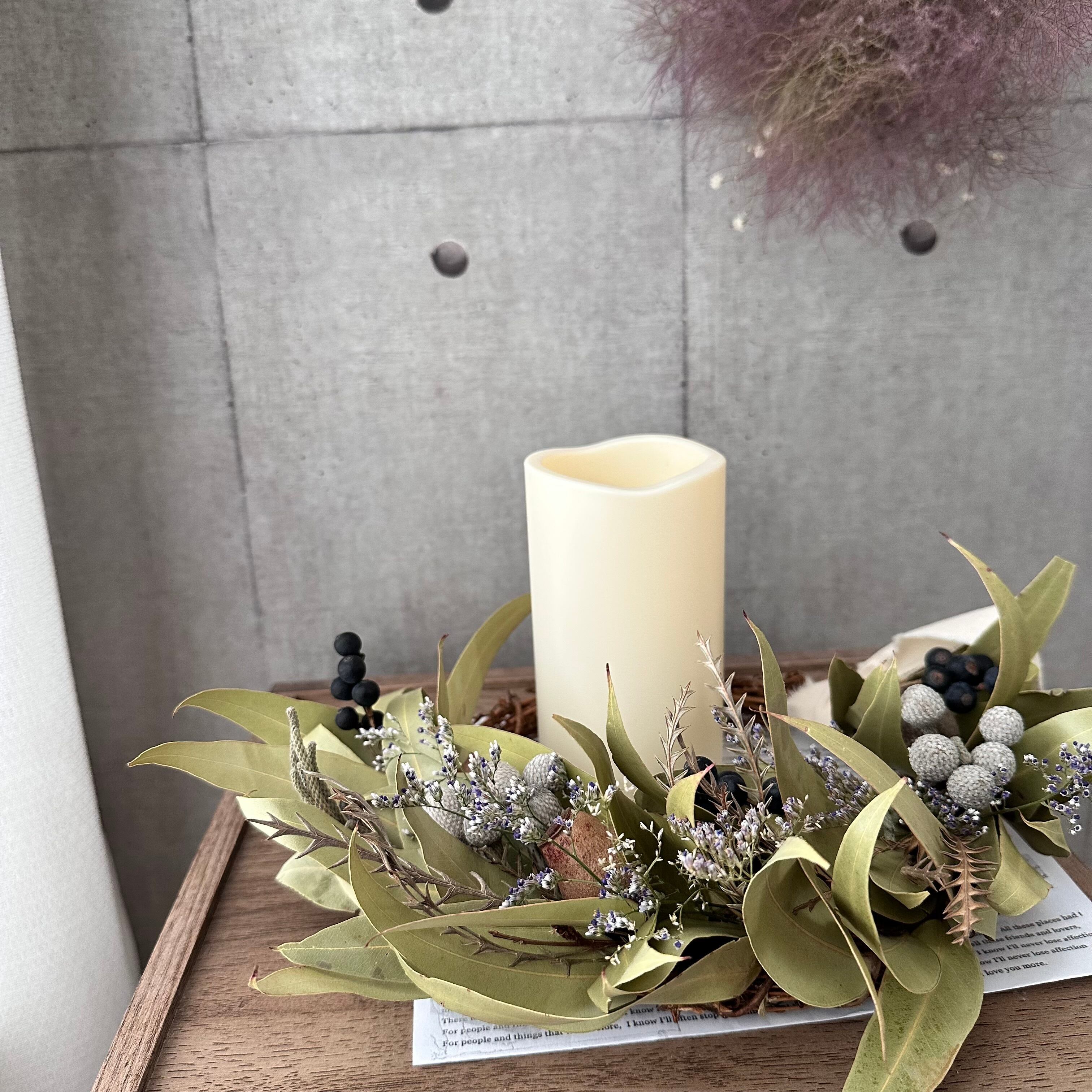 ユーカリ、ベルガムナッツ、シルバーブルニアなどのハーフリース | la