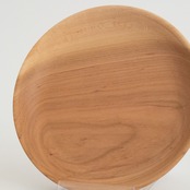 森を守る取り皿｜寄り添う二色の調べ｜ヤマザクラ