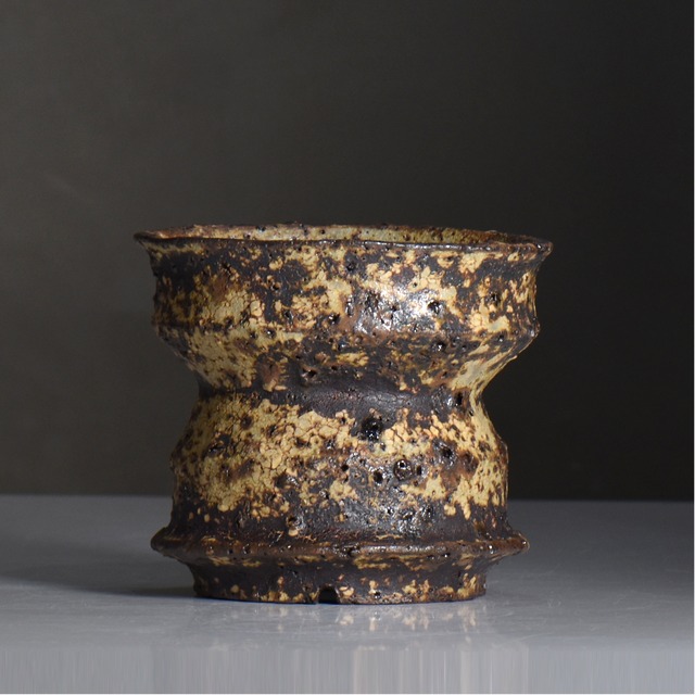 山下太 / 阿蘇石黄裂マダラ灰釉 / yf_12_m / 約 φ13.7cm / 植木鉢