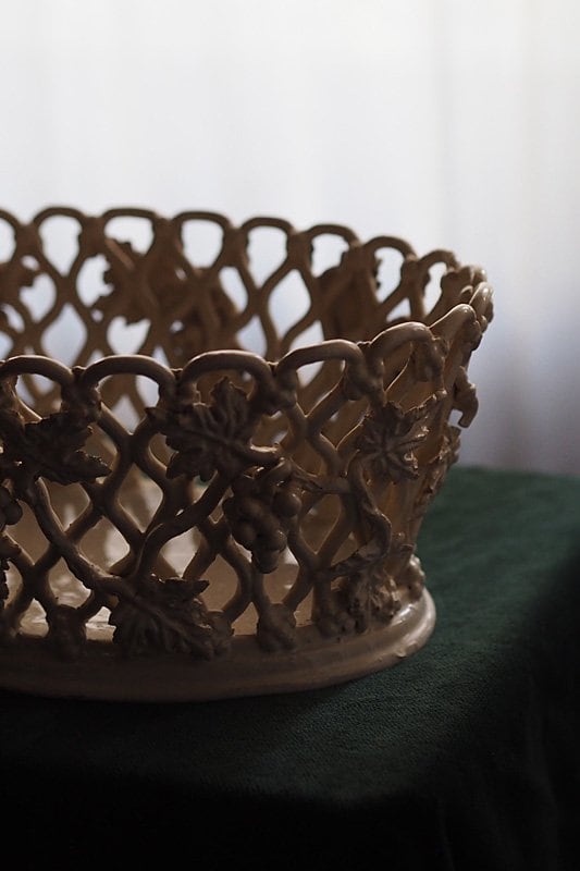 パニエの王様　レア　フェーブ　ヴィンテージ　フェーヴ　ミニチュア　陶器　カゴ パニエの王様レアフェーブヴィンテージフェーヴミニチュア陶器カゴ