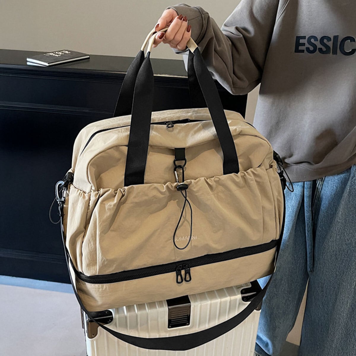 ボストンバッグ 大容量 トラベルバッグ レディース メンズ 韓国 シンプル 大人 カジュアル 旅行 出張 機内持ち込み 乾湿分離ポケット シューズ収納 大人可愛い 大人女子