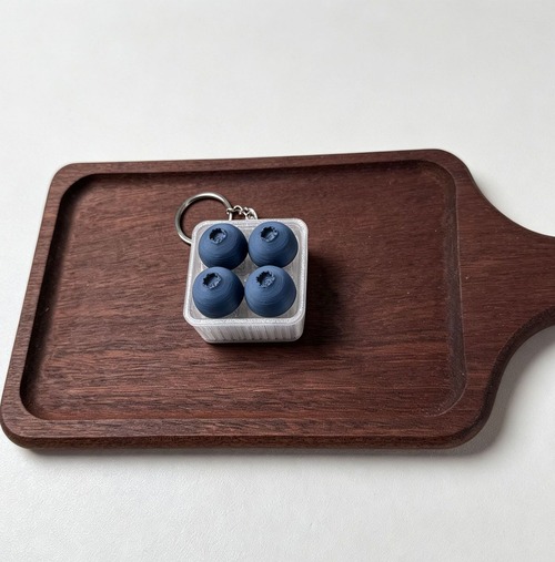 4枚 ブルーベリー キーホルダー 3Dプリント プッシュ式 指先おもちゃ ぽちぽち感触 気分転換 バッグチャーム フルーツモチーフ かわいい ミニチュア 雑貨 小物 ギフト プレゼント 商品画像5