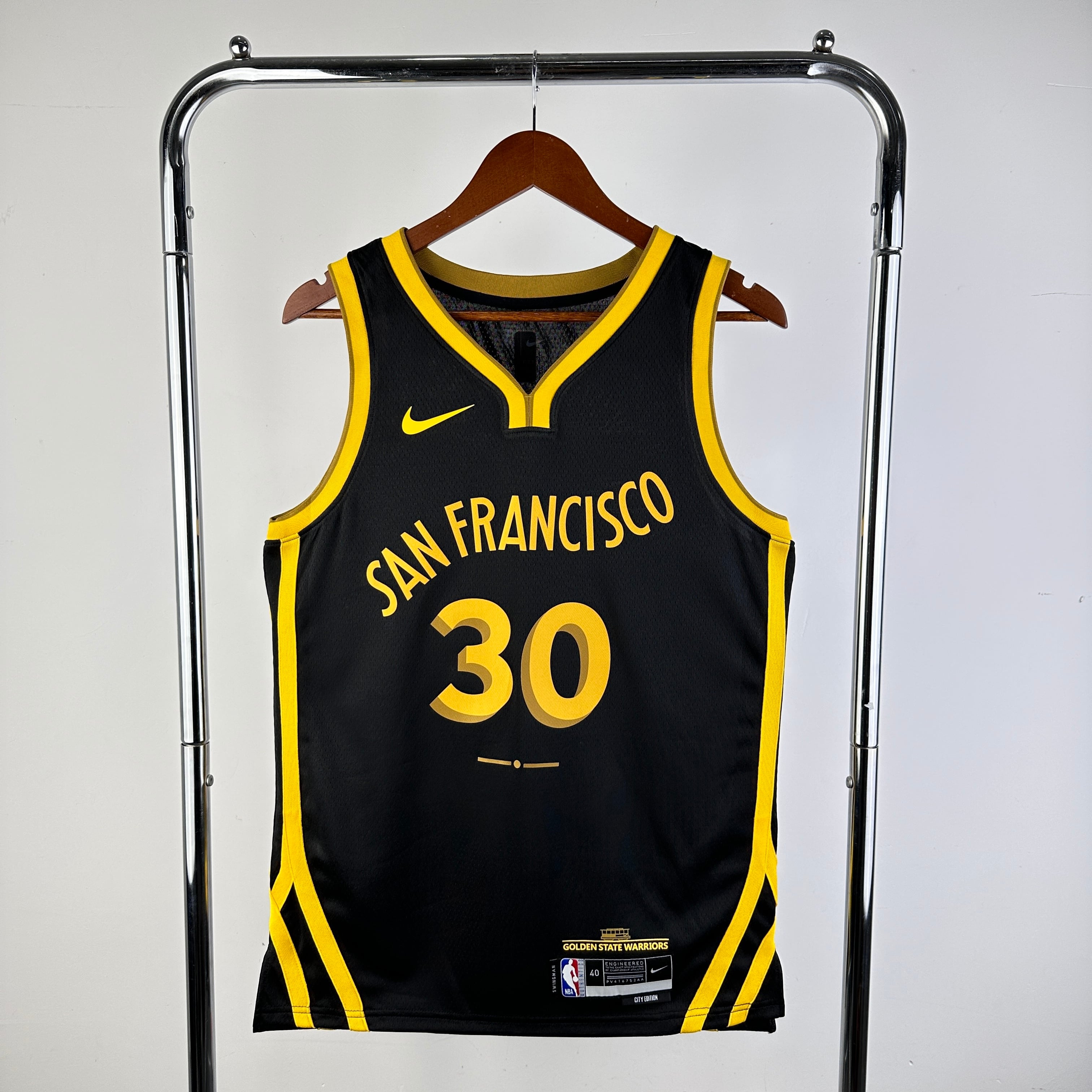 ☆美品 NBA ステフィン・カリー SWINGMAN ユニフォーム ☆美品 NBA ステフィン・カリー SWINGMAN ユニフォーム