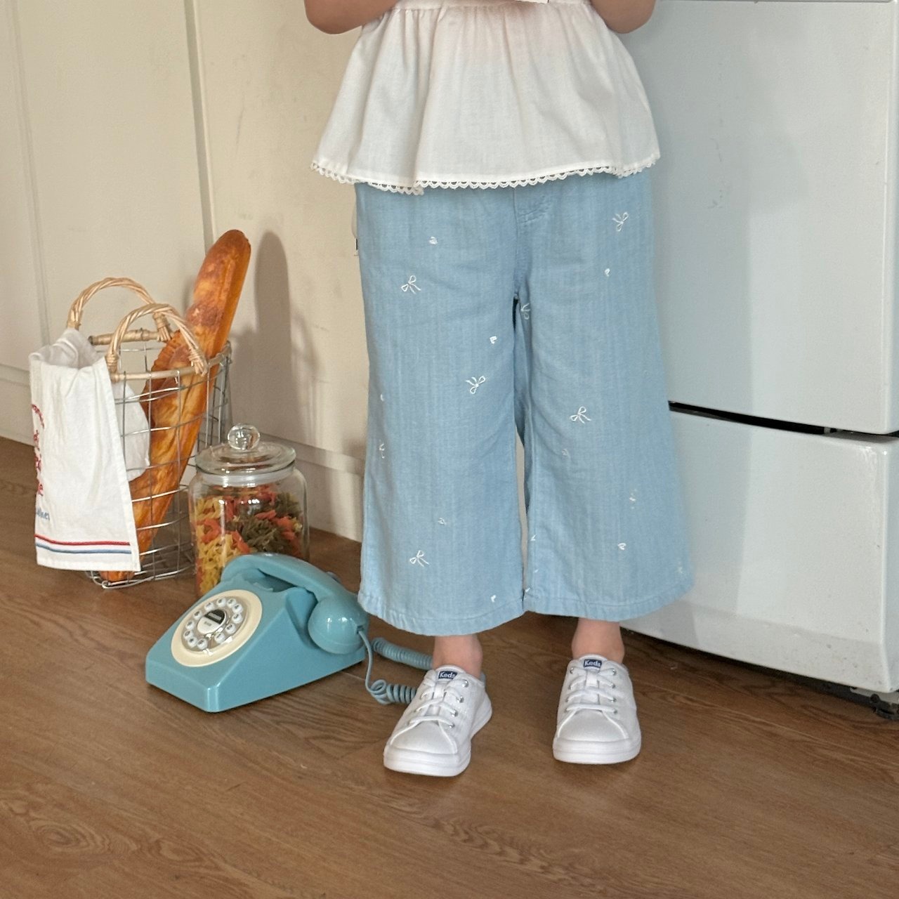 [ninibello] Ribbon Sugar Denim Pants / [니니벨로] 리본슈가데님팬츠